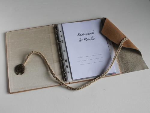 Preview: Stammbuch "Baum" aus cognacbraunem Büffelleder, DIN A5